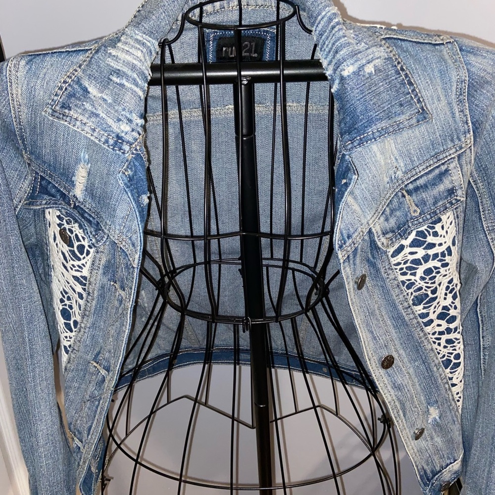 White Lace Detailed Jean Jacket
